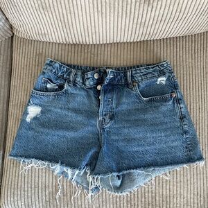 H&M Button Up Jean Shorts Size 12, 3in inseam